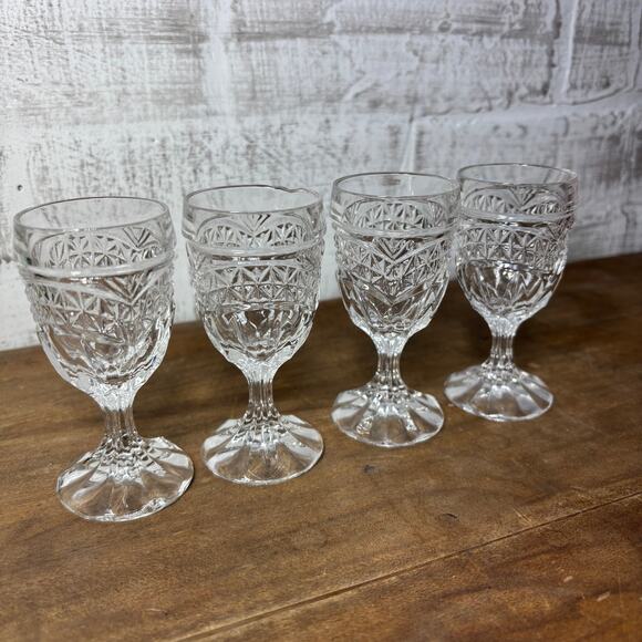 Zajecar D’Adriana Hand Cut Crystal Goblets Set of Four - Picture 3 of 4